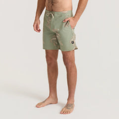 Chiller Scallop 17" Boardshorts - Dusty Sage
