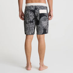 Passage 18.5" Boardshorts - Black Floral