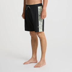 Passage 18.5" Boardshorts - Black